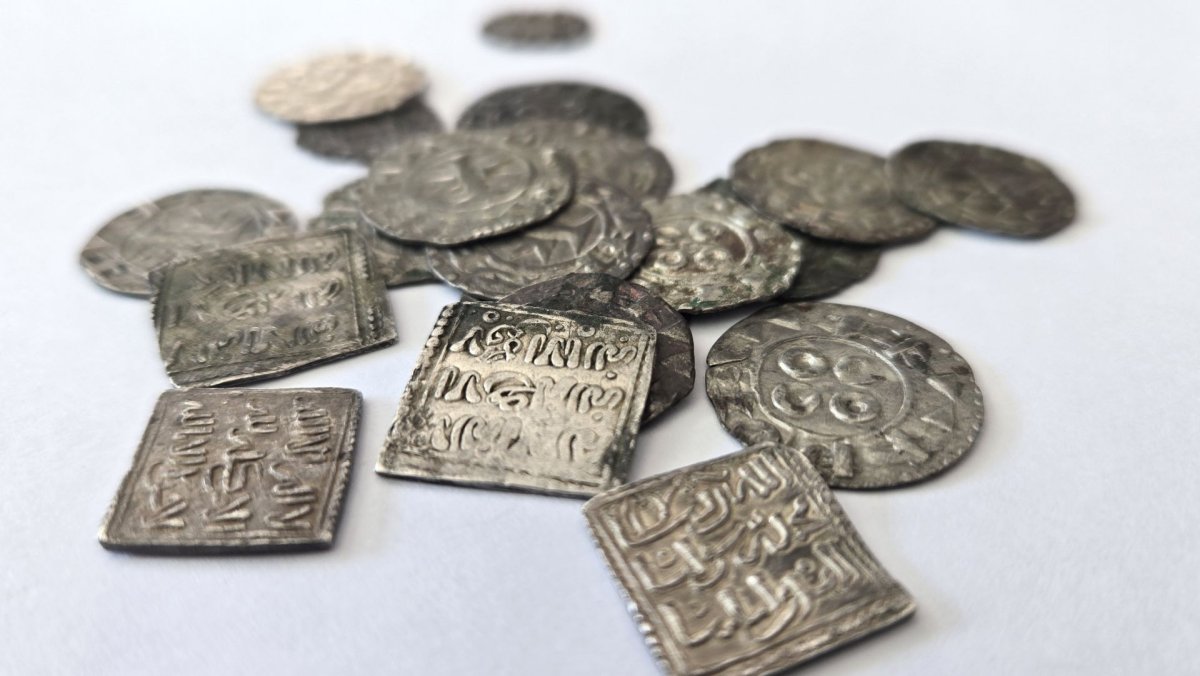 Dirham ou millares ? Nave imitation ou fausse monnaie ? Photo : Christophe Colrat