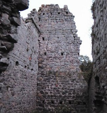 Tour de Carremaule (Saint-Jean-de-Cuculles). Photo : Thomas Robardet-Caffin