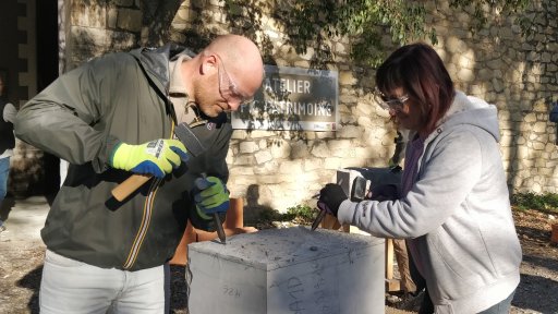 Atelier de taille de pierre. Photo : Christophe Colrat
